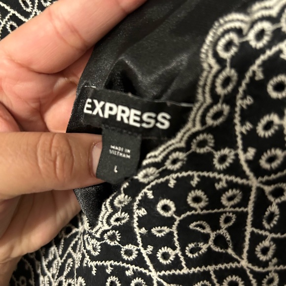 Express Romper - Picture 2 of 5